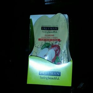 Freeman cleaning mask